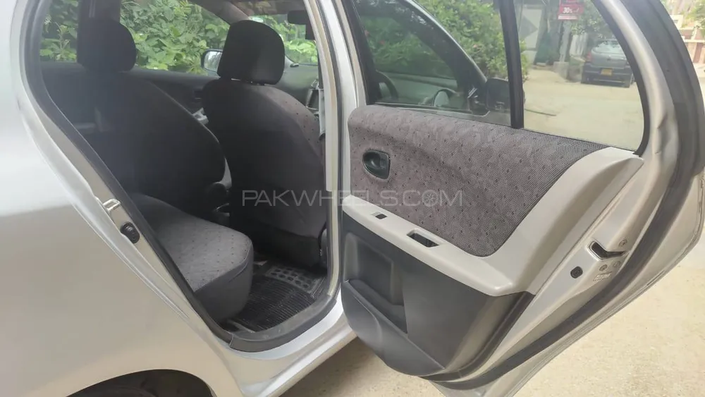 Toyota Vitz 2009 for Sale in Karachi Toyota Vitz 2009 for Sale in Karachi Image-10