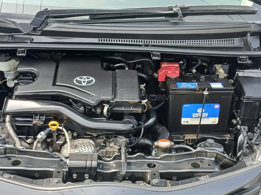 Toyota Vitz 2015 for Sale in Lahore Toyota Vitz 2015 for Sale in Lahore Image-8