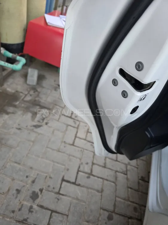 Toyota Vitz 2015 for Sale in Sargodha Toyota Vitz 2015 for Sale in Sargodha Image-6