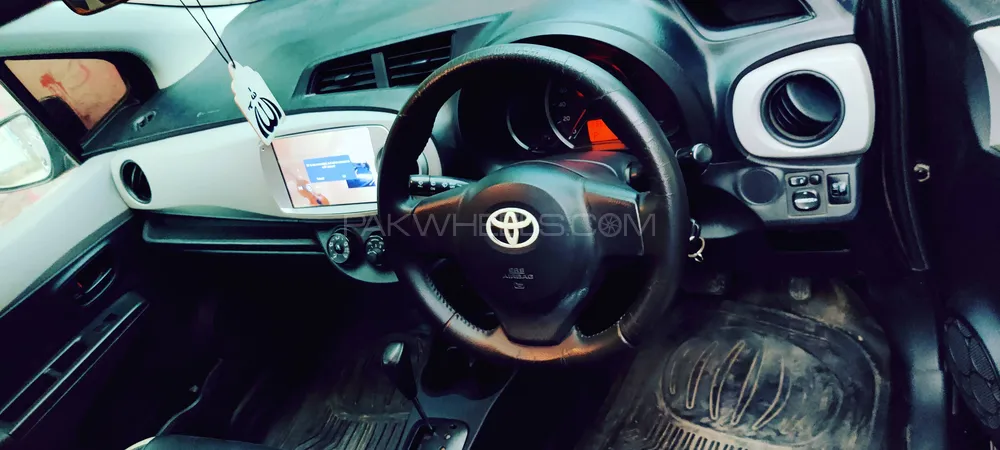Toyota Vitz 2016 for Sale in Faisalabad Toyota Vitz 2016 for Sale in Faisalabad Image-4