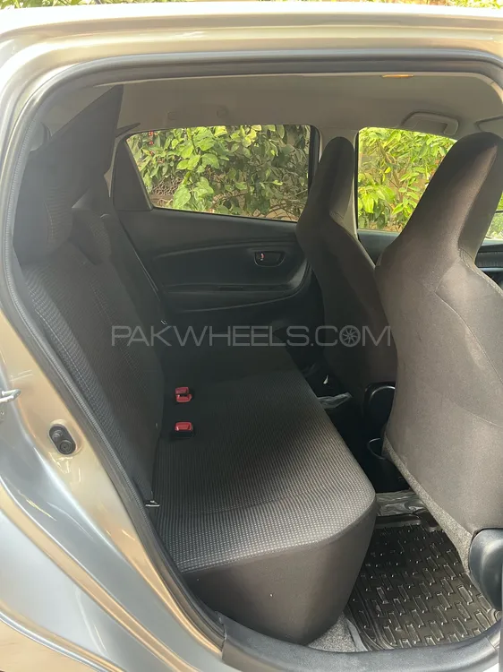 Toyota Vitz 2018 for Sale in Lahore Toyota Vitz 2018 for Sale in Lahore Image-10