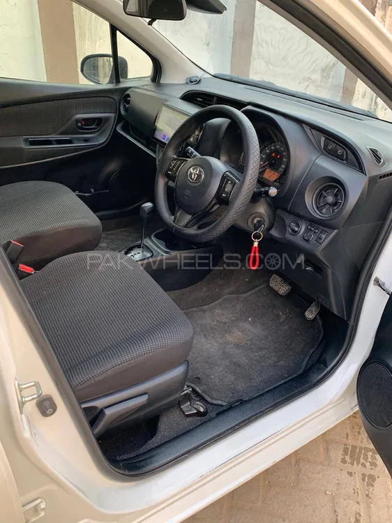 Toyota Vitz 2019 for Sale in Lahore Toyota Vitz 2019 for Sale in Lahore Image-8