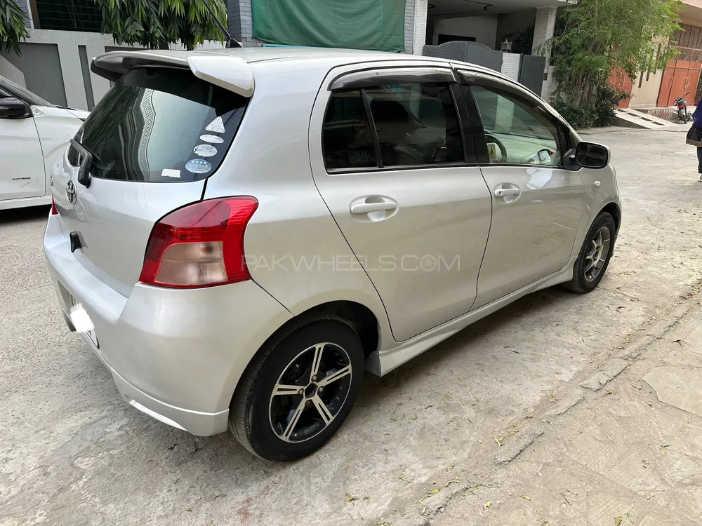 Toyota Vitz 2006 for Sale in Lahore Toyota Vitz 2006 for Sale in Lahore Image-4