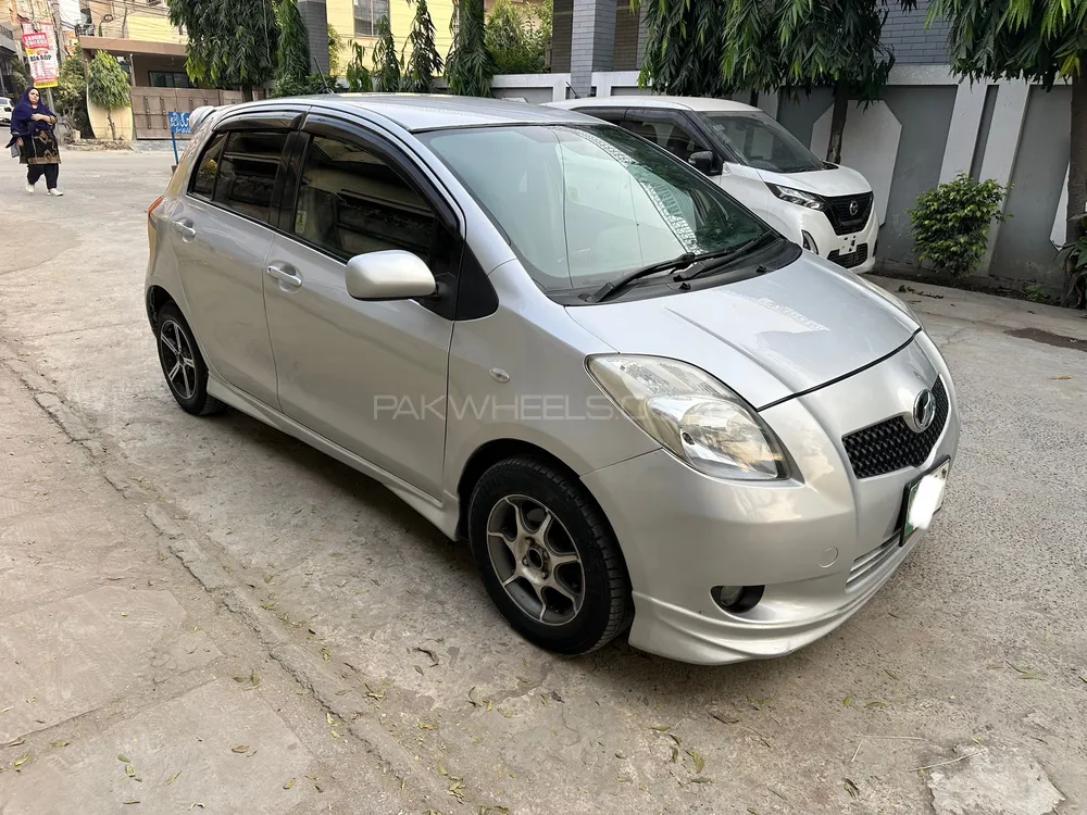 Toyota Vitz 2006 for Sale in Lahore Toyota Vitz 2006 for Sale in Lahore Image-2