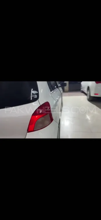 Toyota Vitz 2005 for Sale in Peshawar Toyota Vitz 2005 for Sale in Peshawar Image-5