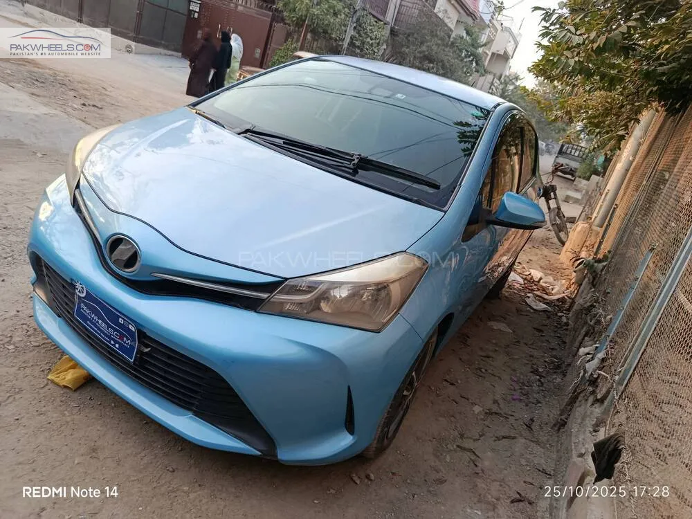 Toyota Vitz 2015 for Sale in Karachi Toyota Vitz 2015 for Sale in Karachi Image-3
