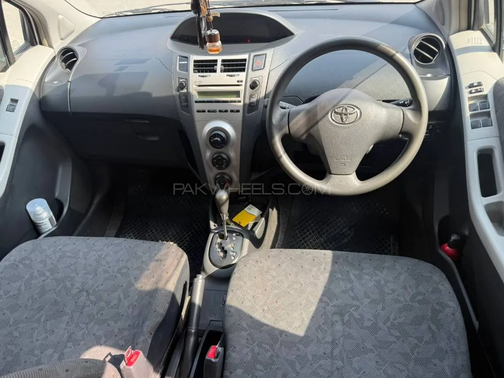 Toyota Vitz 2010 for Sale in Multan Toyota Vitz 2010 for Sale in Multan Image-6