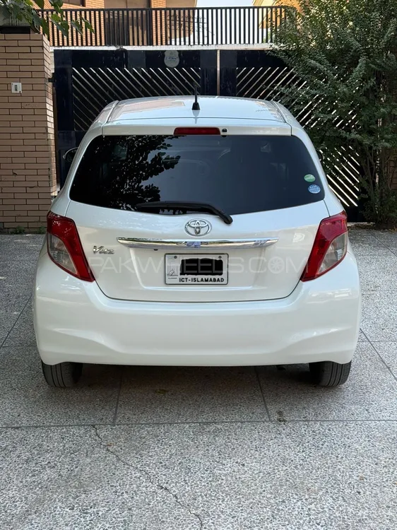 Toyota Vitz 2013 for Sale in Peshawar Toyota Vitz 2013 for Sale in Peshawar Image-2