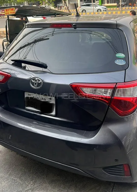 Toyota Vitz 2017 for Sale in Sargodha Toyota Vitz 2017 for Sale in Sargodha Image-5