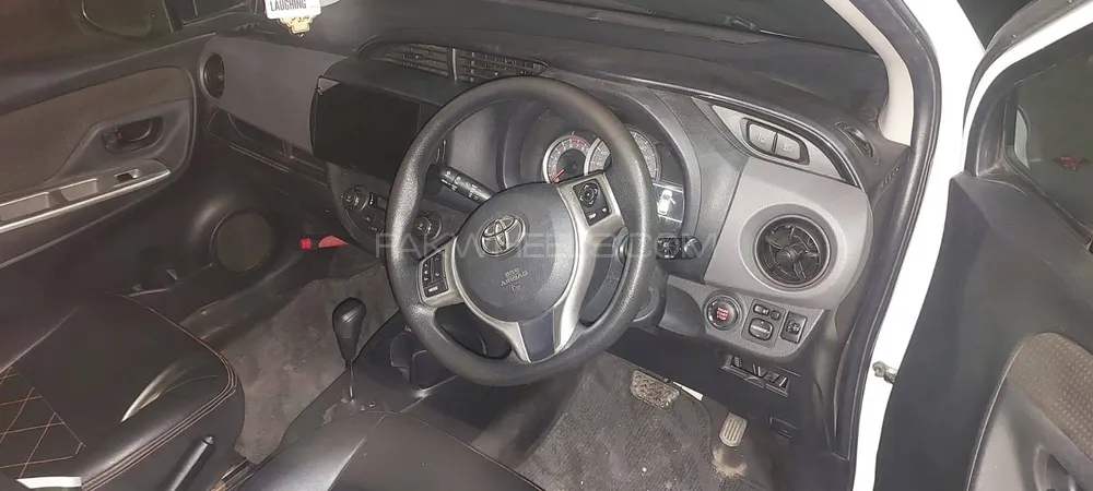 Toyota Vitz 2018 for Sale in Faisalabad Toyota Vitz 2018 for Sale in Faisalabad Image-3