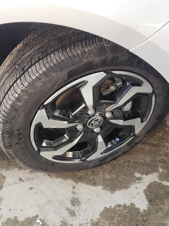 Toyota Yaris Sedan 2024 for Sale in Lahore Toyota Yaris Sedan 2024 for Sale in Lahore Image-5