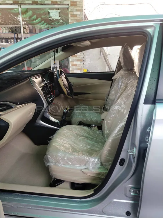 Toyota Yaris Sedan 2024 for Sale in Lahore Toyota Yaris Sedan 2024 for Sale in Lahore Image-13