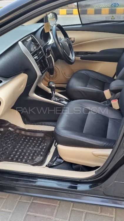 Toyota Yaris Sedan 2022 for Sale in Lahore Toyota Yaris Sedan 2022 for Sale in Lahore Image-10