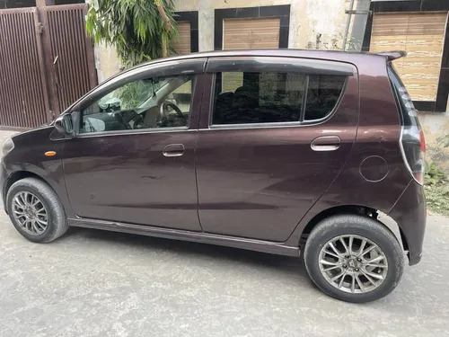 Daihatsu Mira 2013