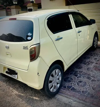 Daihatsu Mira ES 2012