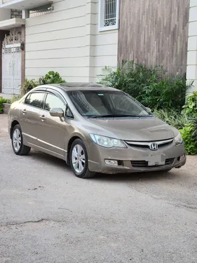 Honda Civic VTi Oriel 1.8 i-VTEC 2011