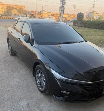 Hyundai Elantra Hybrid 2024
