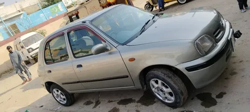 Nissan March 2000