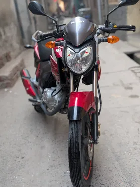 سوزوکی GSX 125 2025