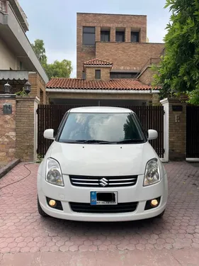 Suzuki Swift DLX 1.3 Navigation  2019