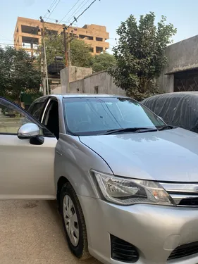 Toyota Corolla Fielder Hybrid 2014