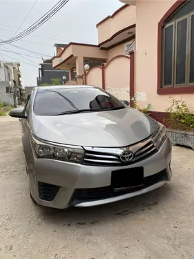 Toyota Corolla GLi 1.3 VVTi 2015