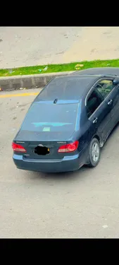 Toyota Corolla SE Saloon Automatic 2005
