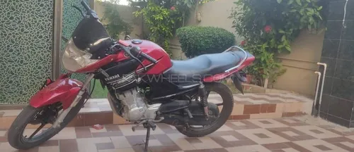 Yamaha YBR 125 2015