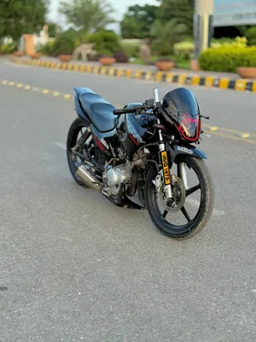 Yamaha YBR 125 2024