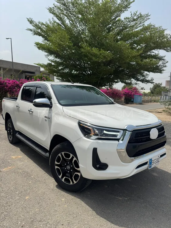 Toyota Hilux 2025 for Sale in D.G.Khan Image-1