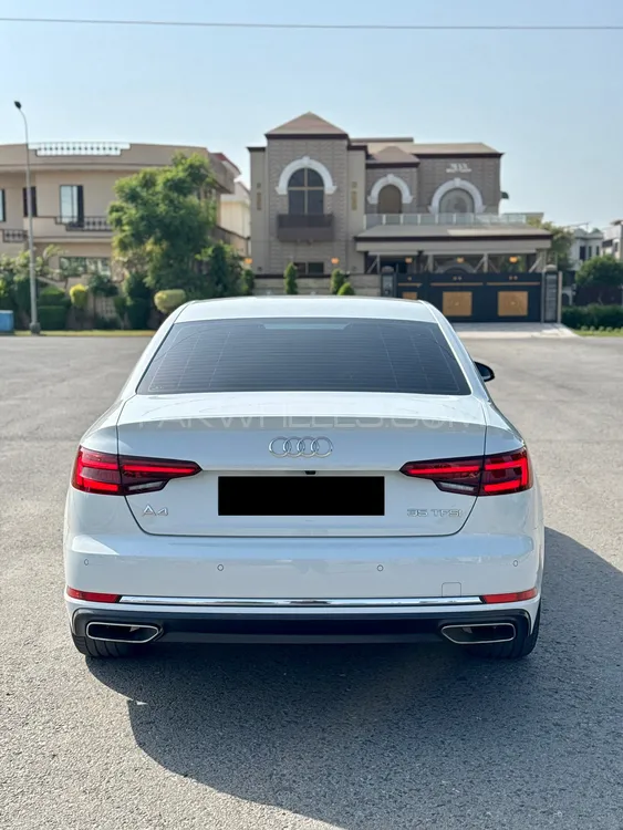 Audi A4 2019 for Sale in Gujranwala Audi A4 2019 for Sale in Gujranwala Image-4