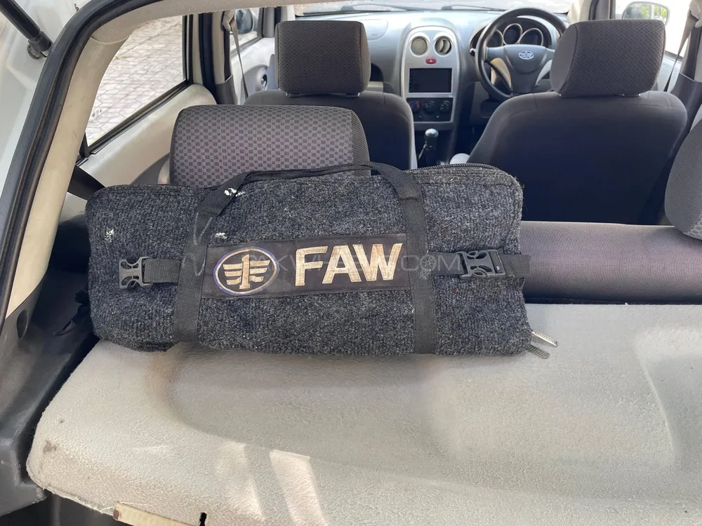 FAW V2 2018 for Sale in Lahore FAW V2 2018 for Sale in Lahore Image-10