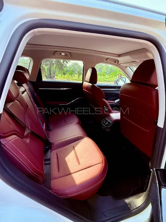 Haval H6 2025 for Sale in Islamabad Haval H6 2025 for Sale in Islamabad Image-9