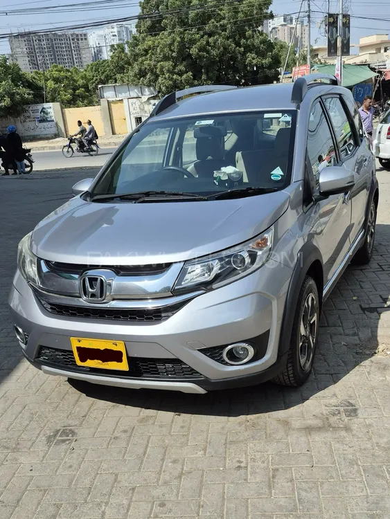 Honda BR-V 2017 for Sale in Karachi Honda BR-V 2017 for Sale in Karachi Image-1