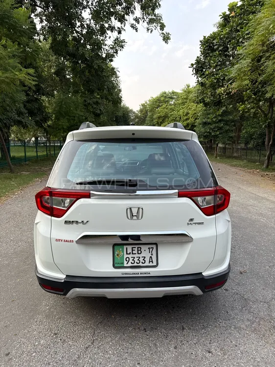 Honda BR-V 2017 for Sale in Lahore Honda BR-V 2017 for Sale in Lahore Image-8