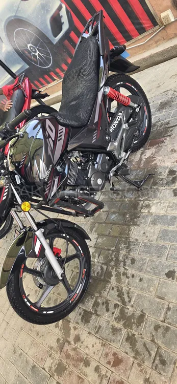 ہونڈا CB 150F 2025 for Sale ہونڈا CB 150F 2025 for Sale Image-4