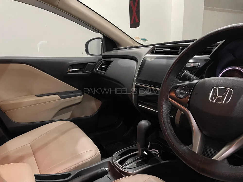 Honda City 2022 for Sale in Islamabad Honda City 2022 for Sale in Islamabad Image-9