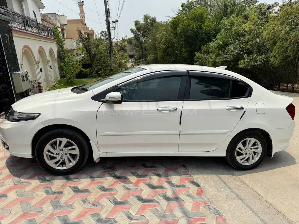 Honda City 2020 for Sale in Islamabad Honda City 2020 for Sale in Islamabad Image-1