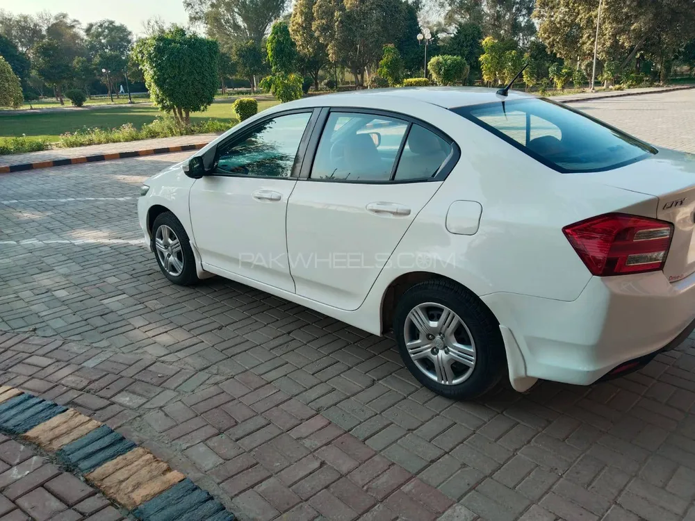 Honda City 2016 for Sale in Khanewal Honda City 2016 for Sale in Khanewal Image-6