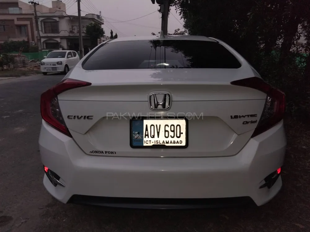 Honda Civic 2020 for Sale in Lahore Honda Civic 2020 for Sale in Lahore Image-10