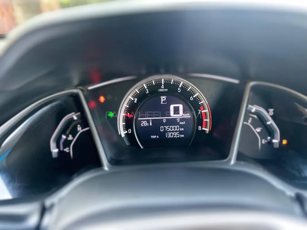 Honda Civic 2017 for Sale in Rawalpindi Honda Civic 2017 for Sale in Rawalpindi Image-3