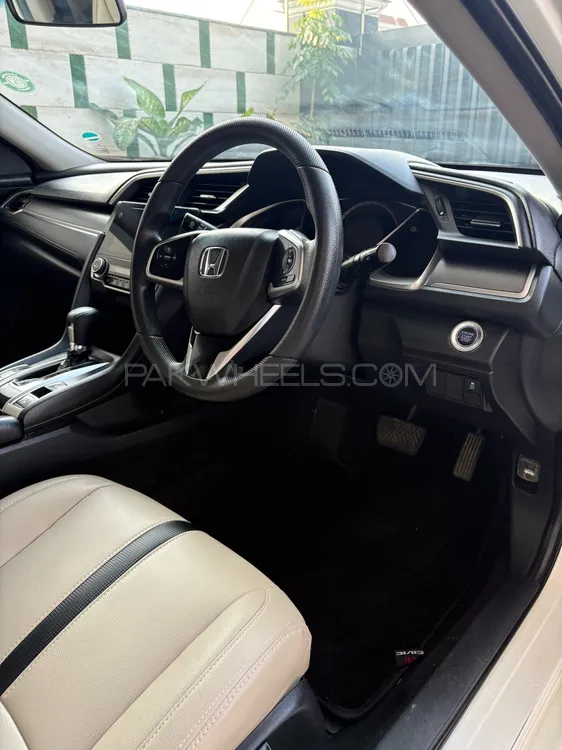 Honda Civic 2017 for Sale in Lahore Honda Civic 2017 for Sale in Lahore Image-7