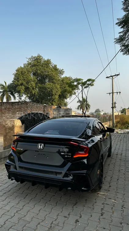 Honda Civic 2018 for Sale in Sialkot Honda Civic 2018 for Sale in Sialkot Image-4