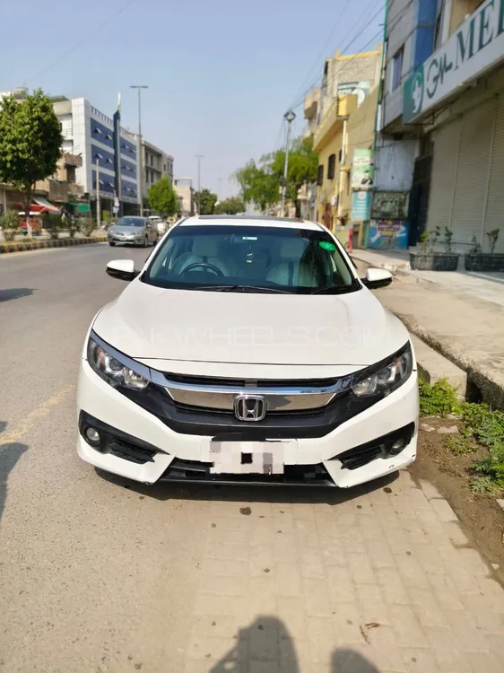 Honda Civic 2018 for Sale in Chakwal Honda Civic 2018 for Sale in Chakwal Image-1