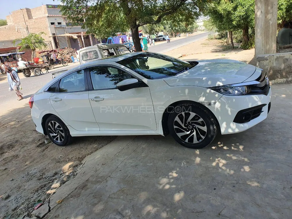 Honda Civic 2018 for Sale in D.G.Khan Honda Civic 2018 for Sale in D.G.Khan Image-4