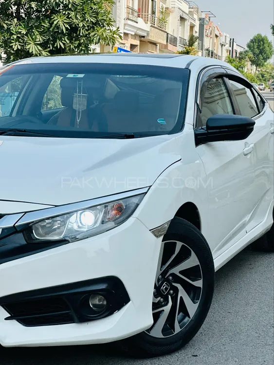 Honda Civic 2018 for Sale in Sialkot Honda Civic 2018 for Sale in Sialkot Image-19