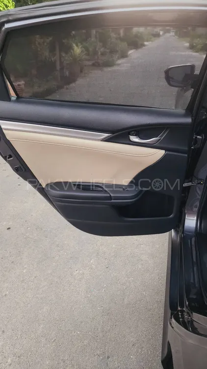 Honda Civic 2020 for Sale in Lahore Honda Civic 2020 for Sale in Lahore Image-11