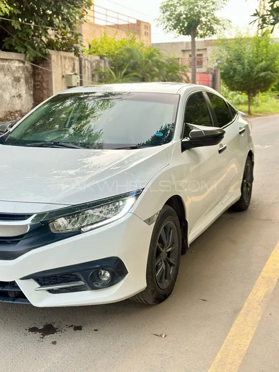 Honda Civic 2020 for Sale in Faisalabad Honda Civic 2020 for Sale in Faisalabad Image-3