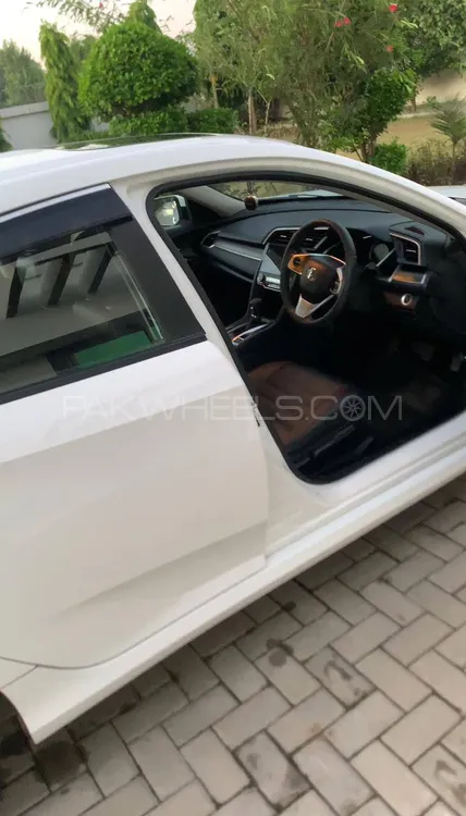 Honda Civic 2021 for Sale in Gujranwala Honda Civic 2021 for Sale in Gujranwala Image-14