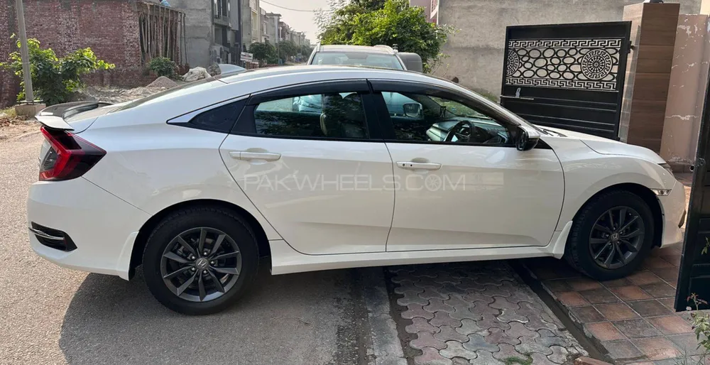 Honda Civic 2021 for Sale in Faisalabad Honda Civic 2021 for Sale in Faisalabad Image-6